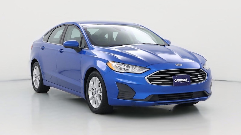 2020 Ford Fusion SE Hero Image
