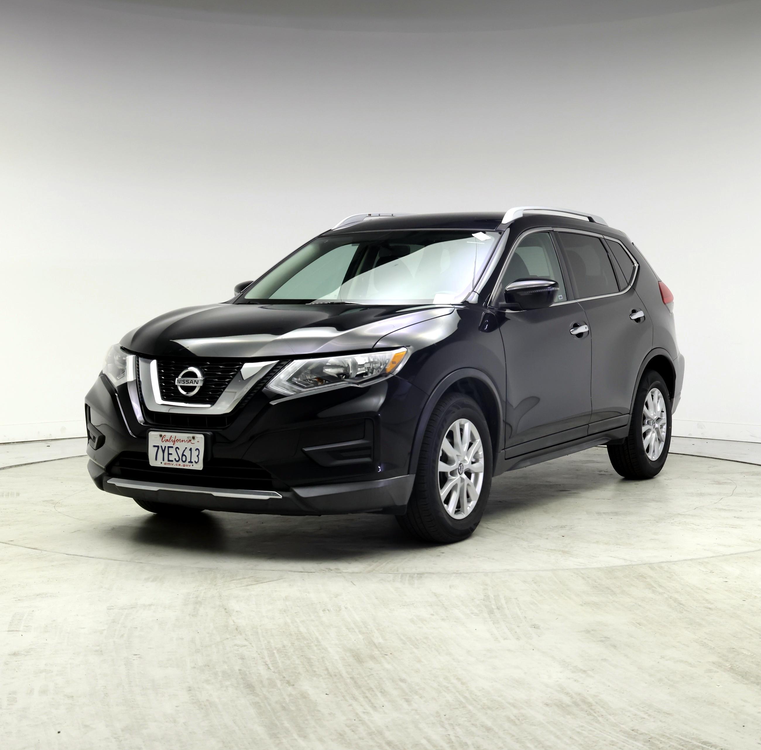 Thumbnail: 2017 Nissan Rogue - 4