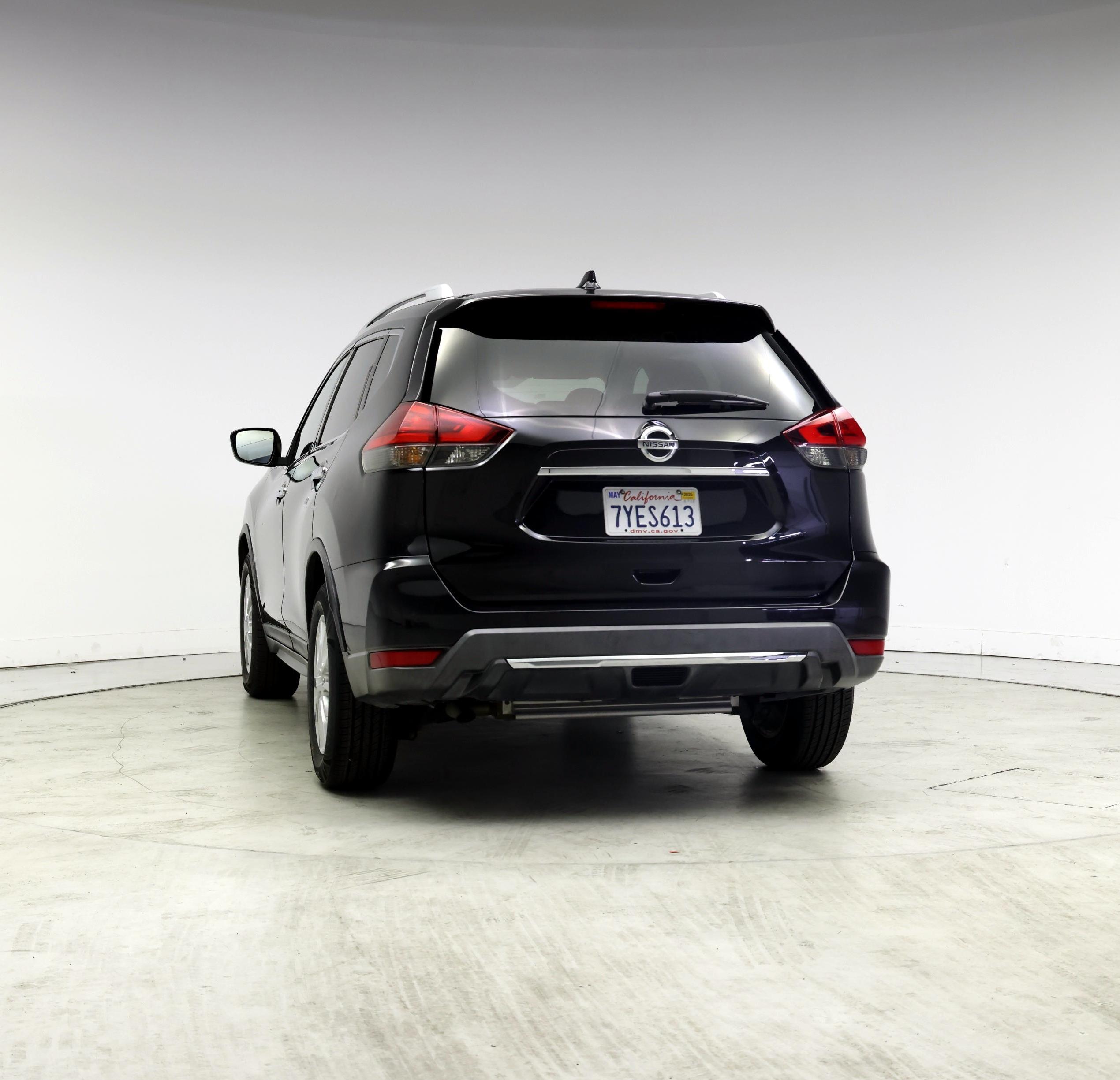 Thumbnail: 2017 Nissan Rogue - 6