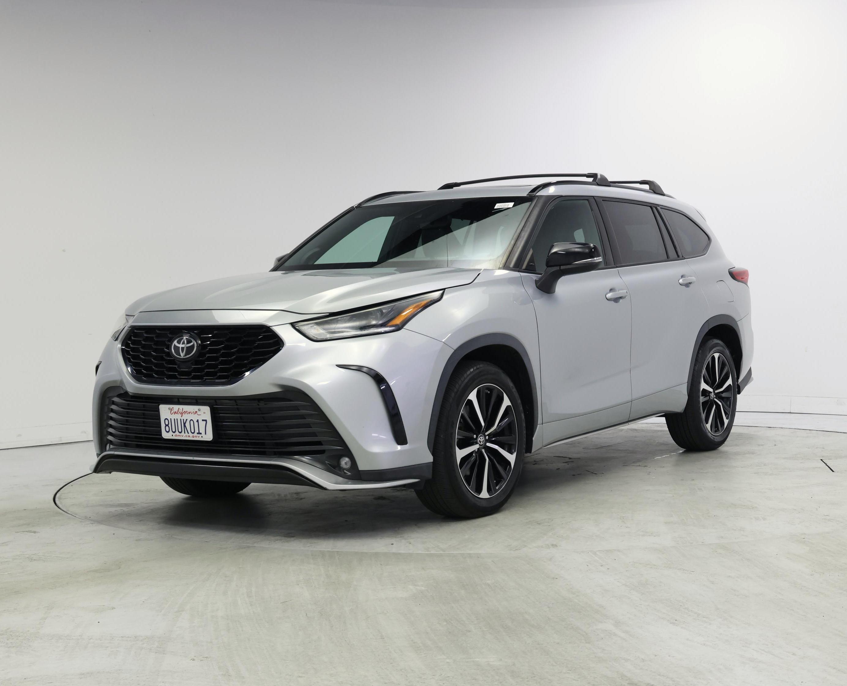 Thumbnail: 2021 Toyota Highlander - 4