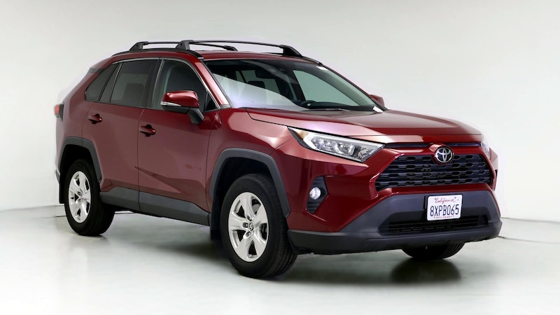 2021 Toyota RAV4 XLE Hero Image