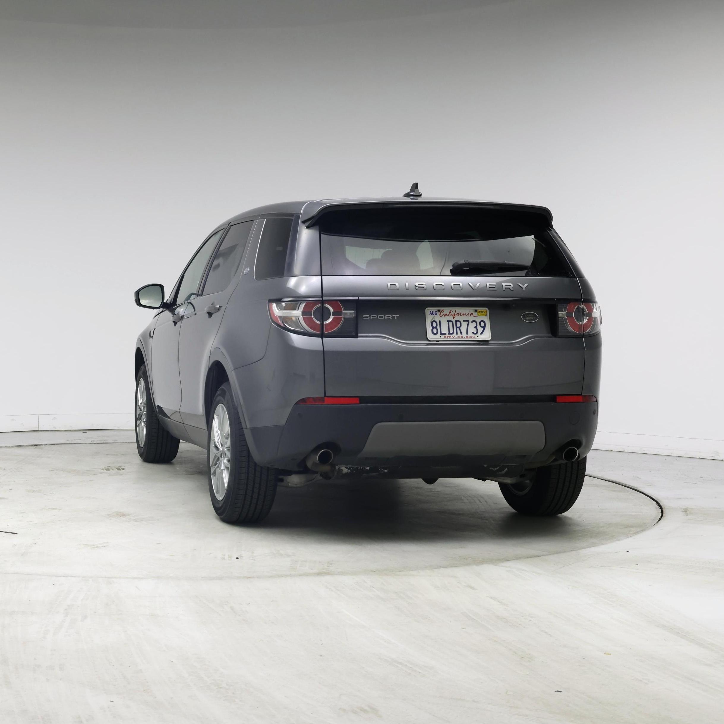 Thumbnail: 2016 Land Rover Discovery Sport - 6