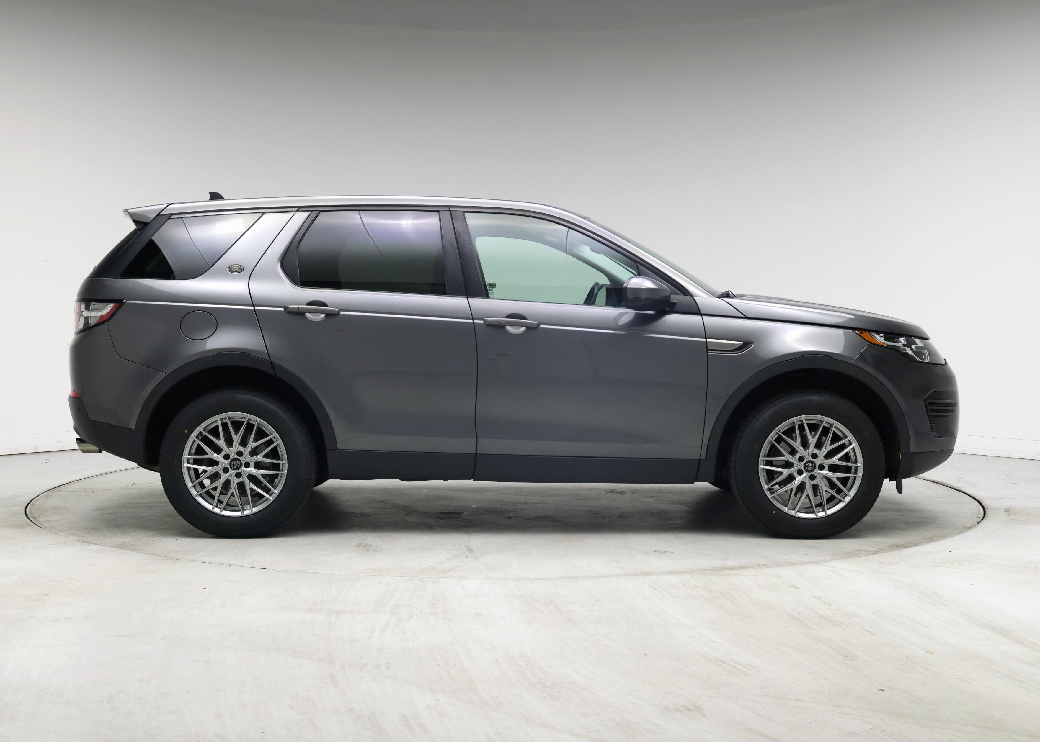 Thumbnail: 2016 Land Rover Discovery Sport - 7