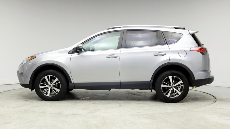 2018 Toyota RAV4 XLE 3