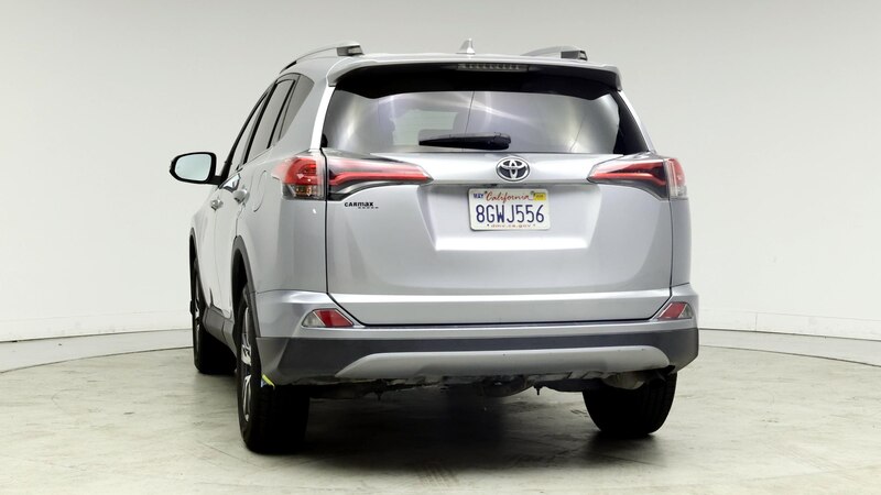 2018 Toyota RAV4 XLE 6