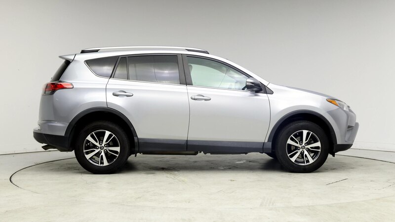 2018 Toyota RAV4 XLE 7