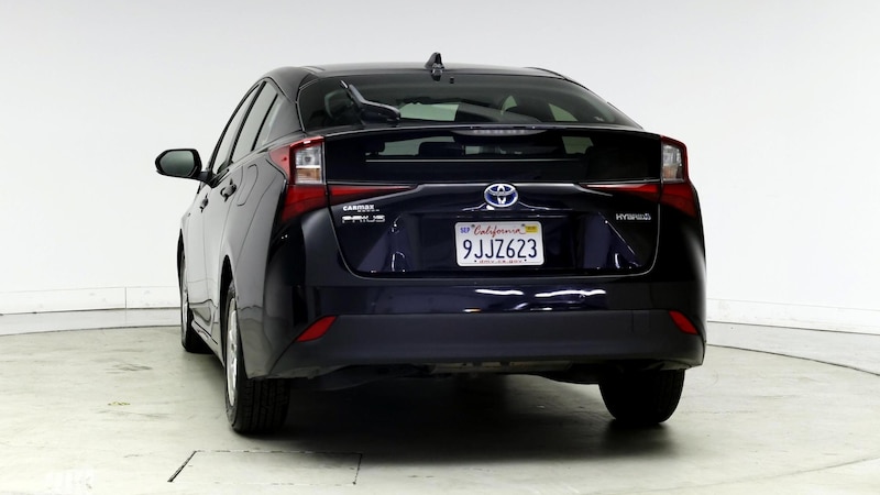 2022 Toyota Prius LE 6