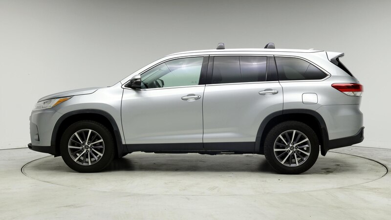 2019 Toyota Highlander XLE 3