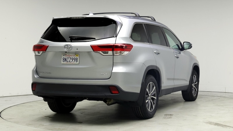 2019 Toyota Highlander XLE 8