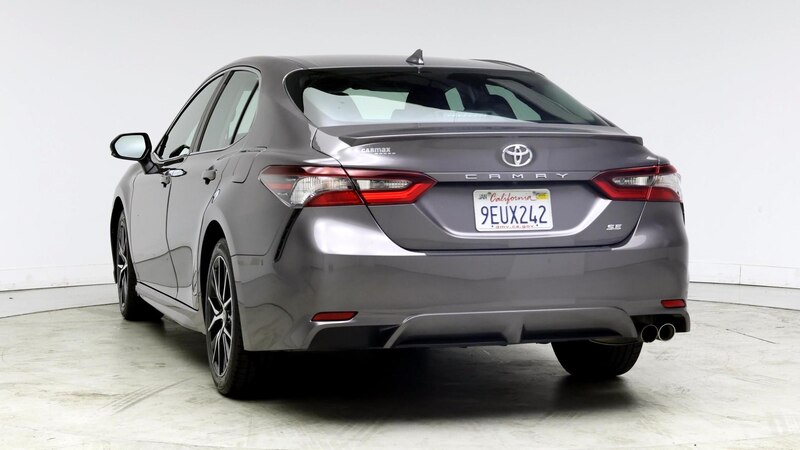 2023 Toyota Camry SE 2