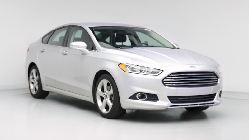 2013 Ford Fusion SE Hero Image