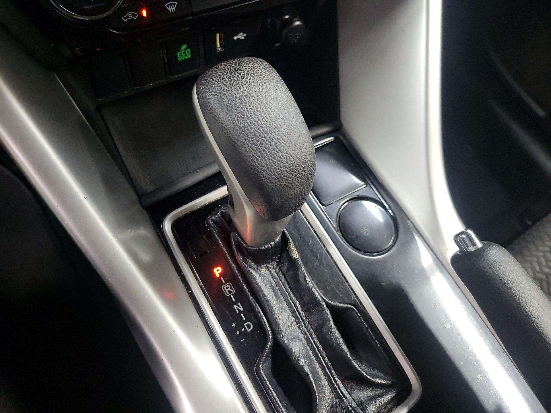 Thumbnail: 2020 Mitsubishi Eclipse Cross - 16