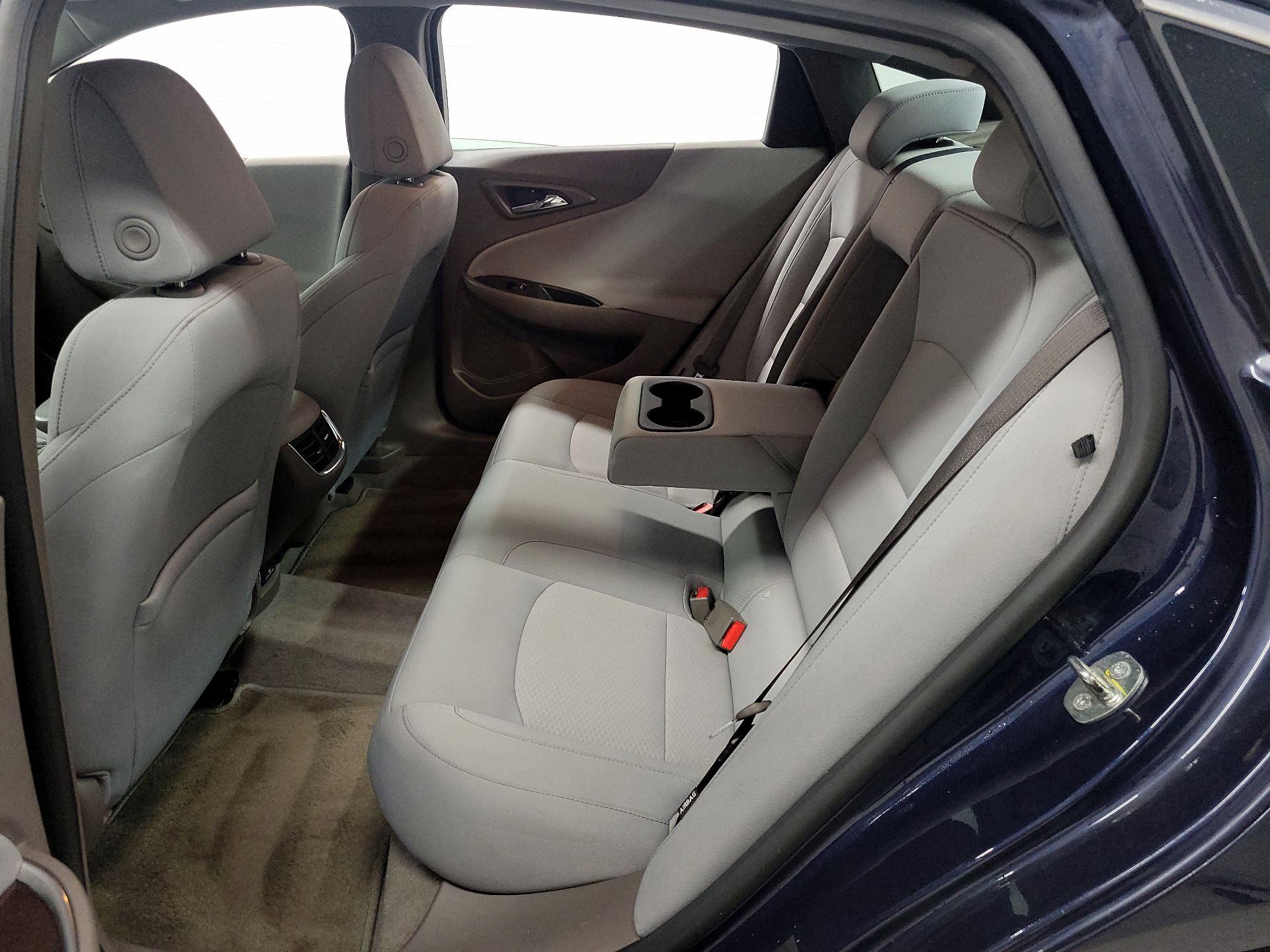 Thumbnail: 2016 Chevrolet Malibu - 19