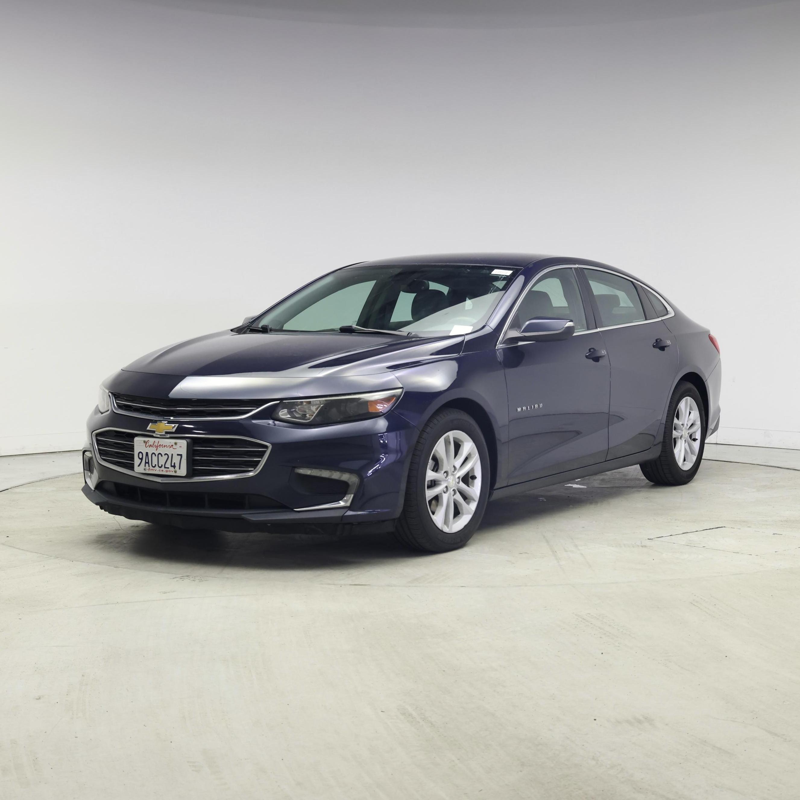 Thumbnail: 2016 Chevrolet Malibu - 4