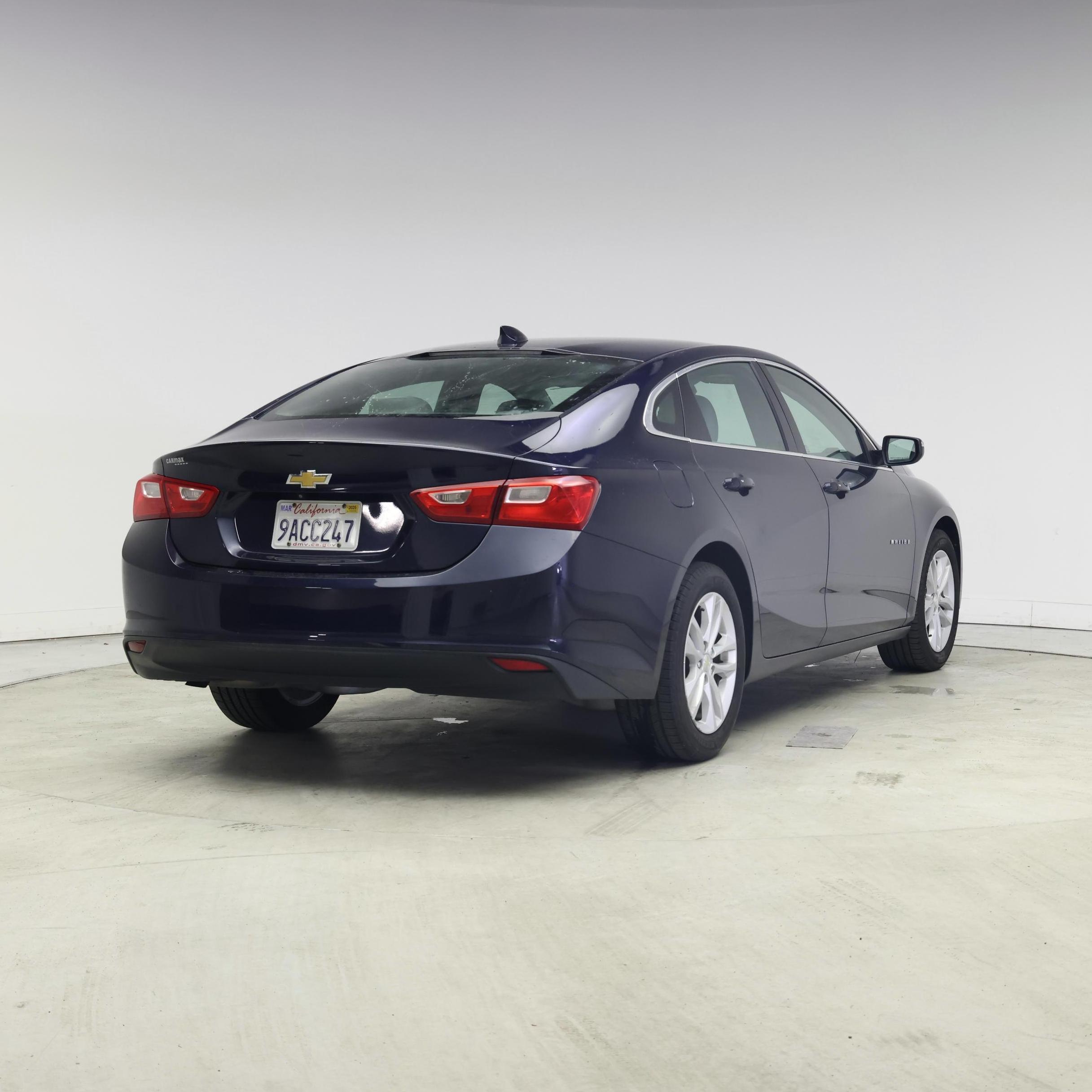 Thumbnail: 2016 Chevrolet Malibu - 8