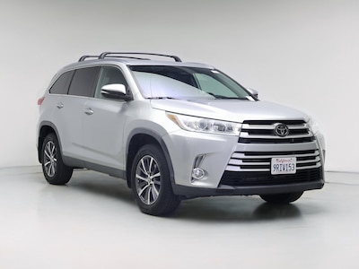 2019 Toyota Highlander XLE -
                Escondido, CA