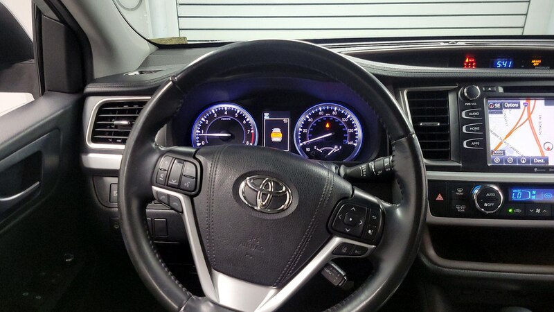2019 Toyota Highlander XLE 10