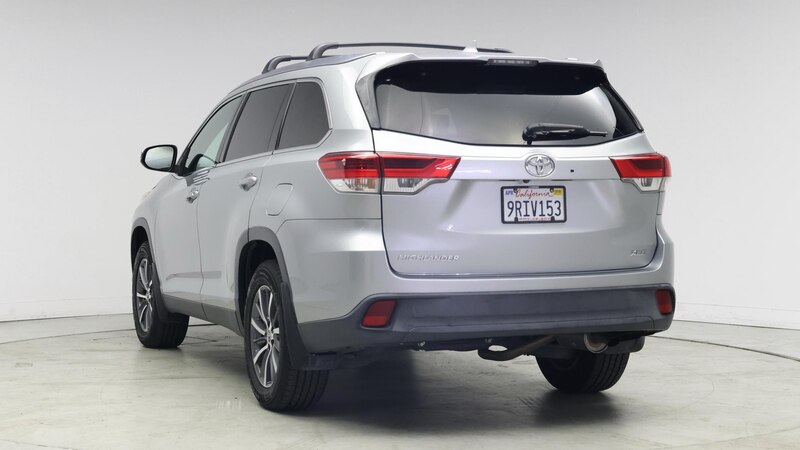 2019 Toyota Highlander XLE 2
