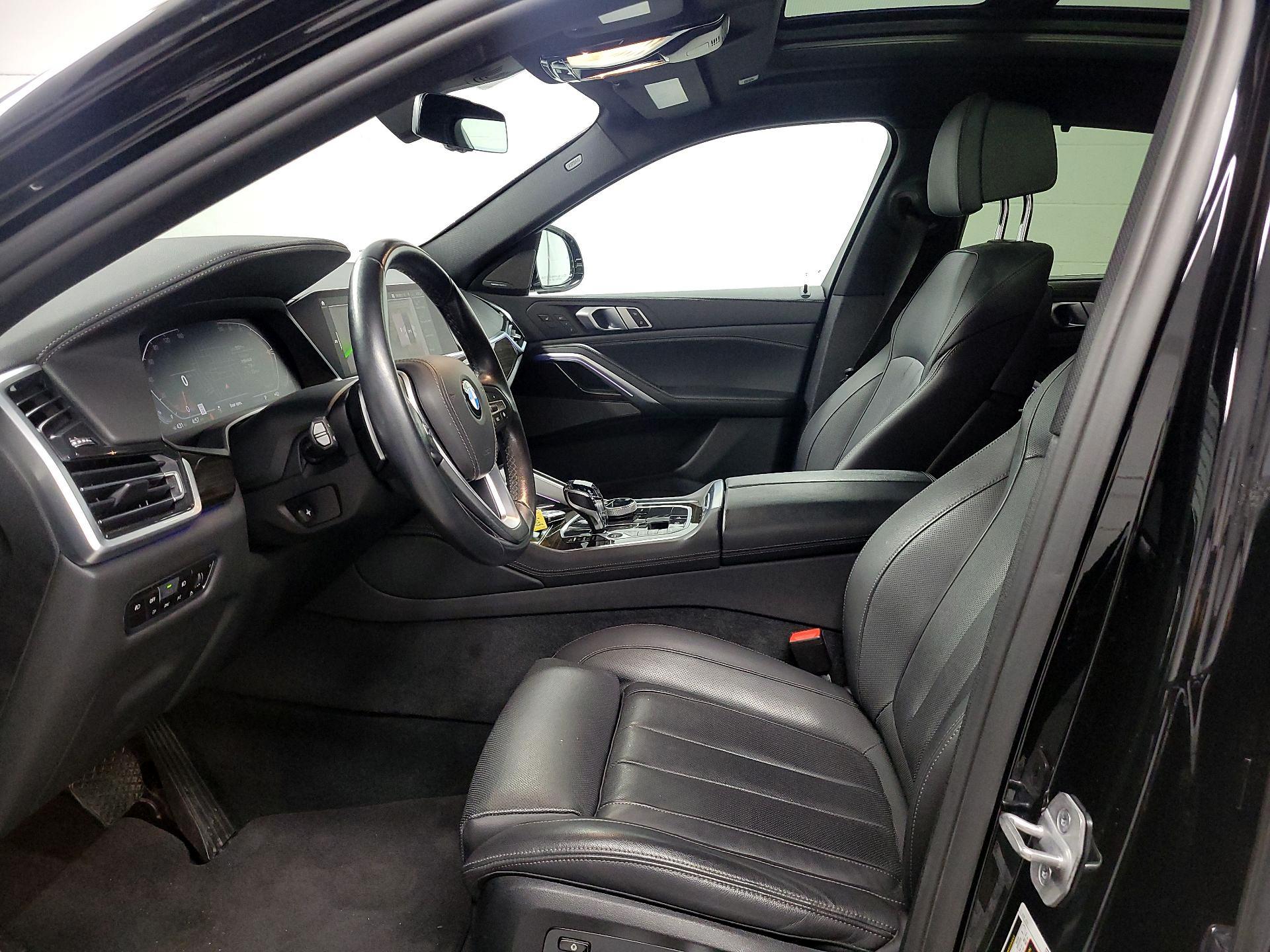 Thumbnail: 2021 BMW X6 - 11