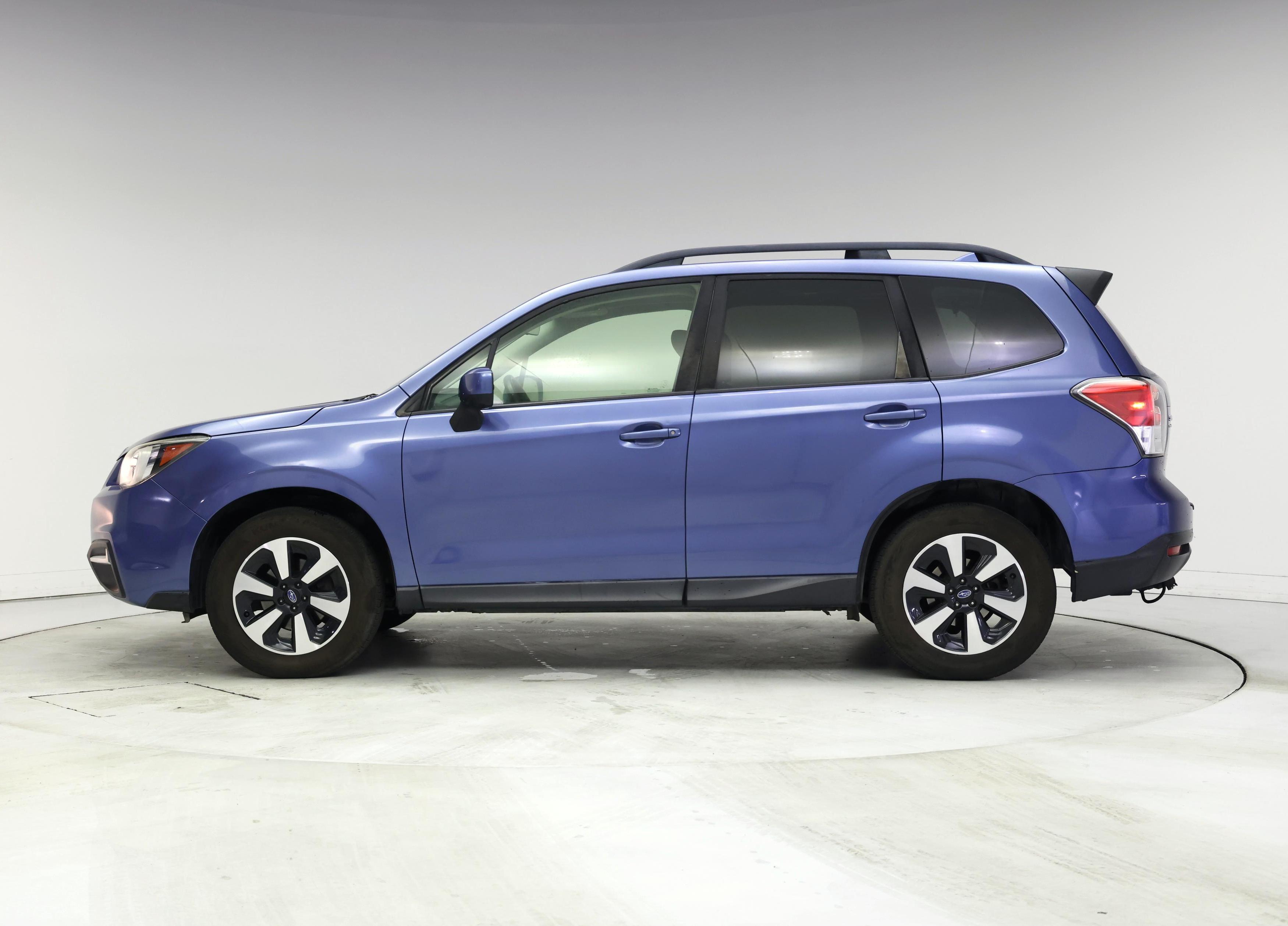 Thumbnail: 2017 Subaru Forester - 3