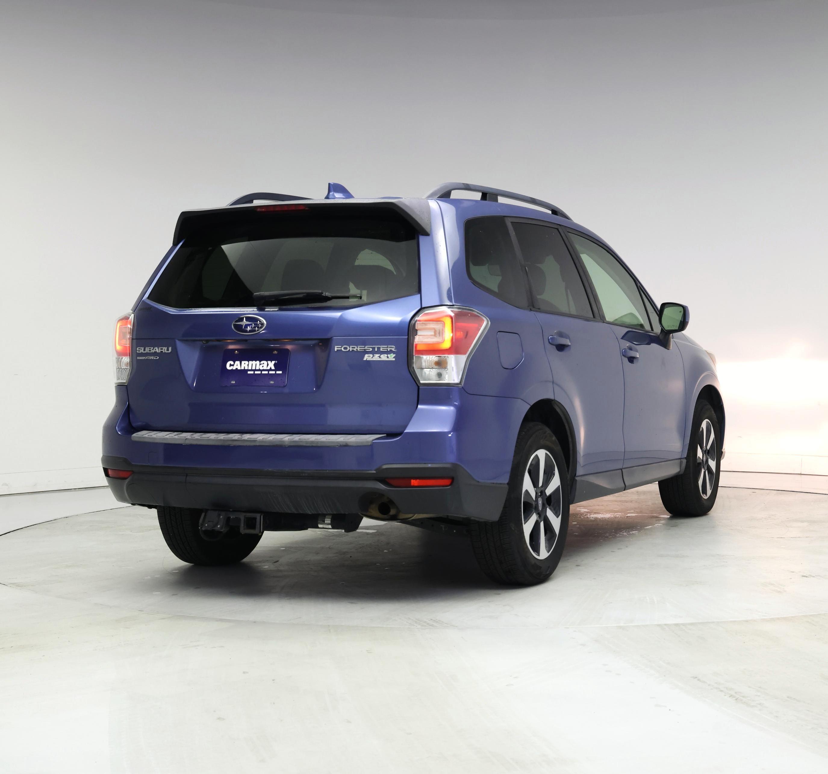 Thumbnail: 2017 Subaru Forester - 8