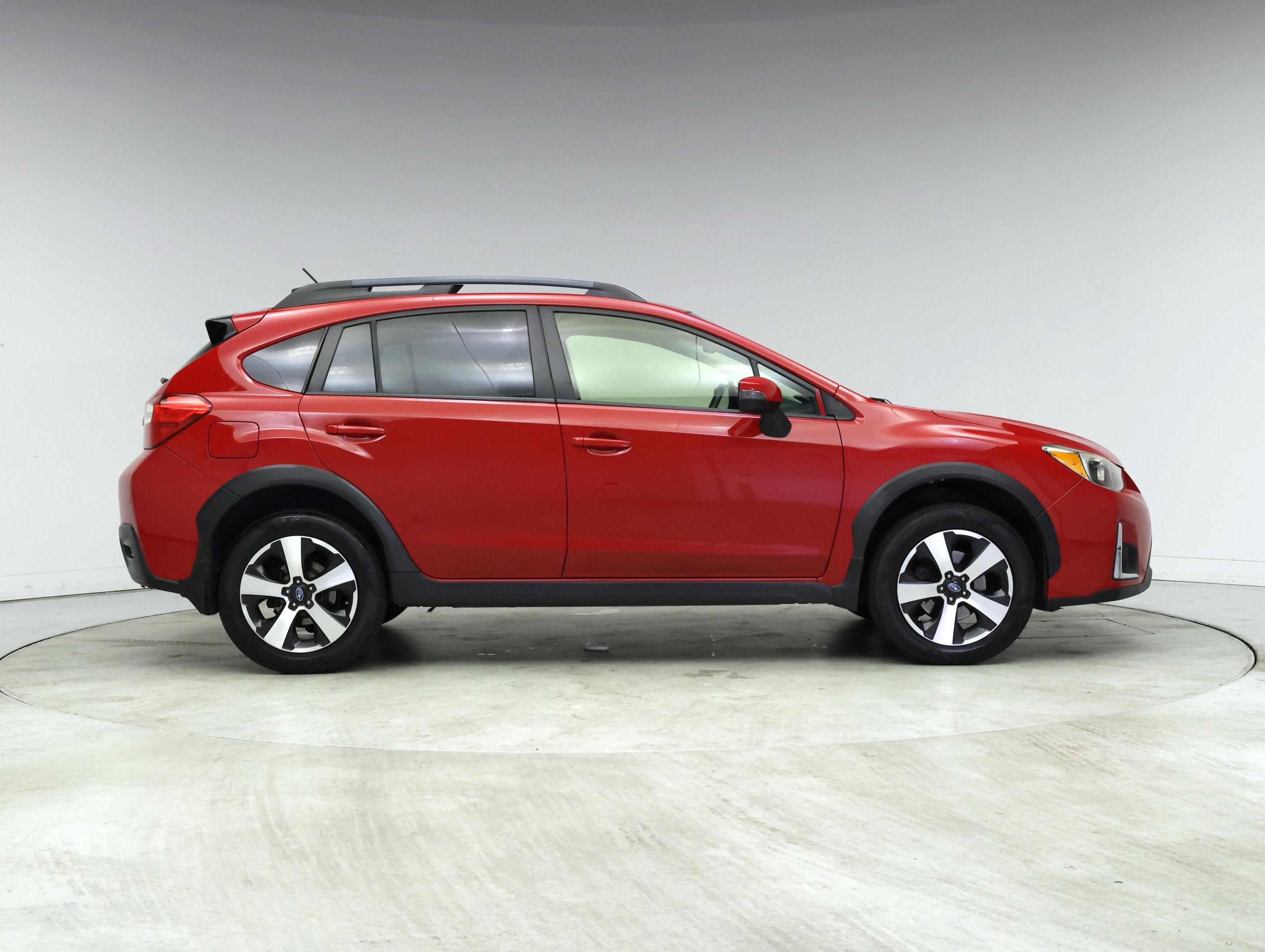 Thumbnail: 2017 Subaru Crosstrek - 7