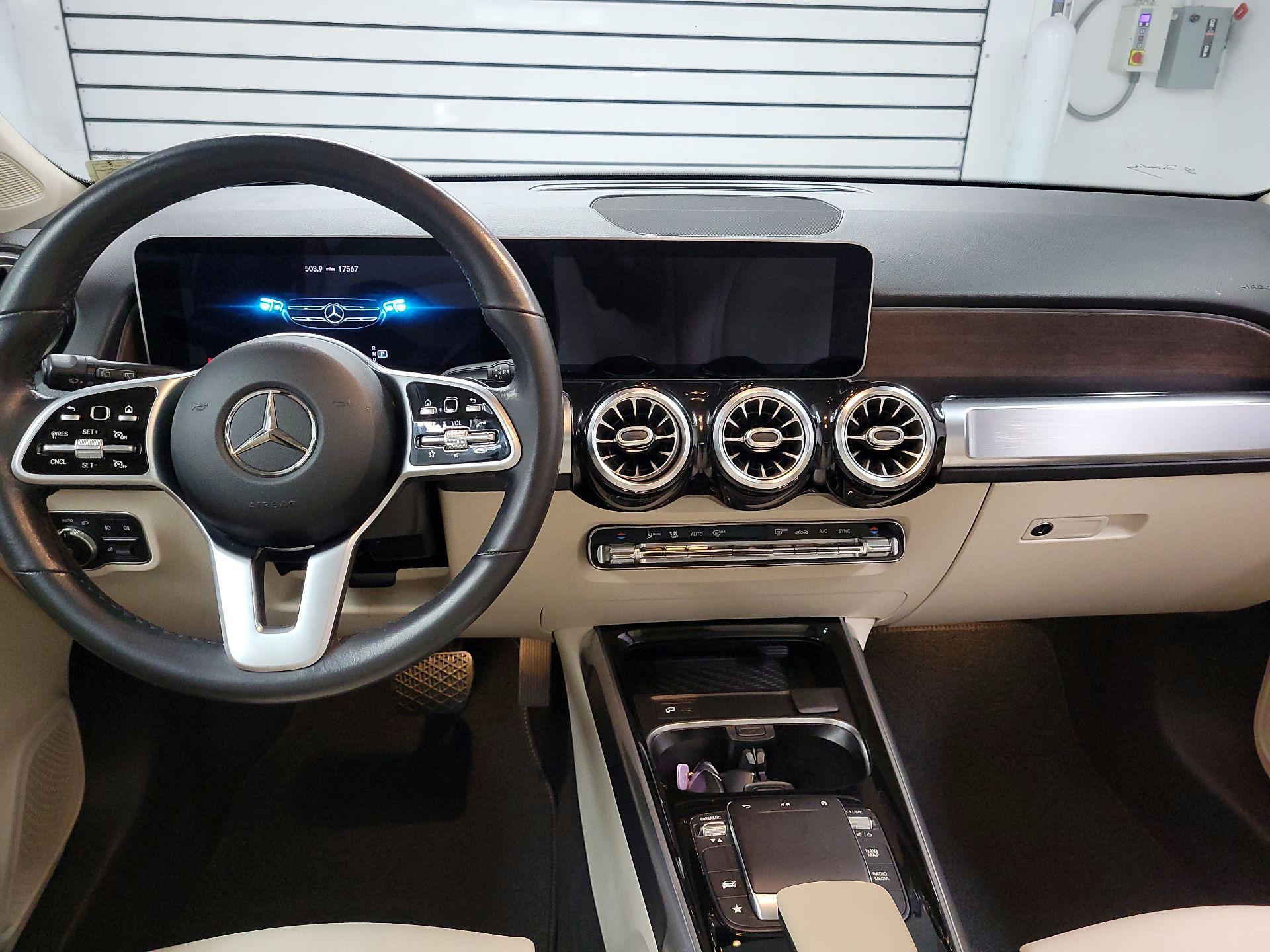 Thumbnail: 2021 Mercedes-Benz GLB - 9