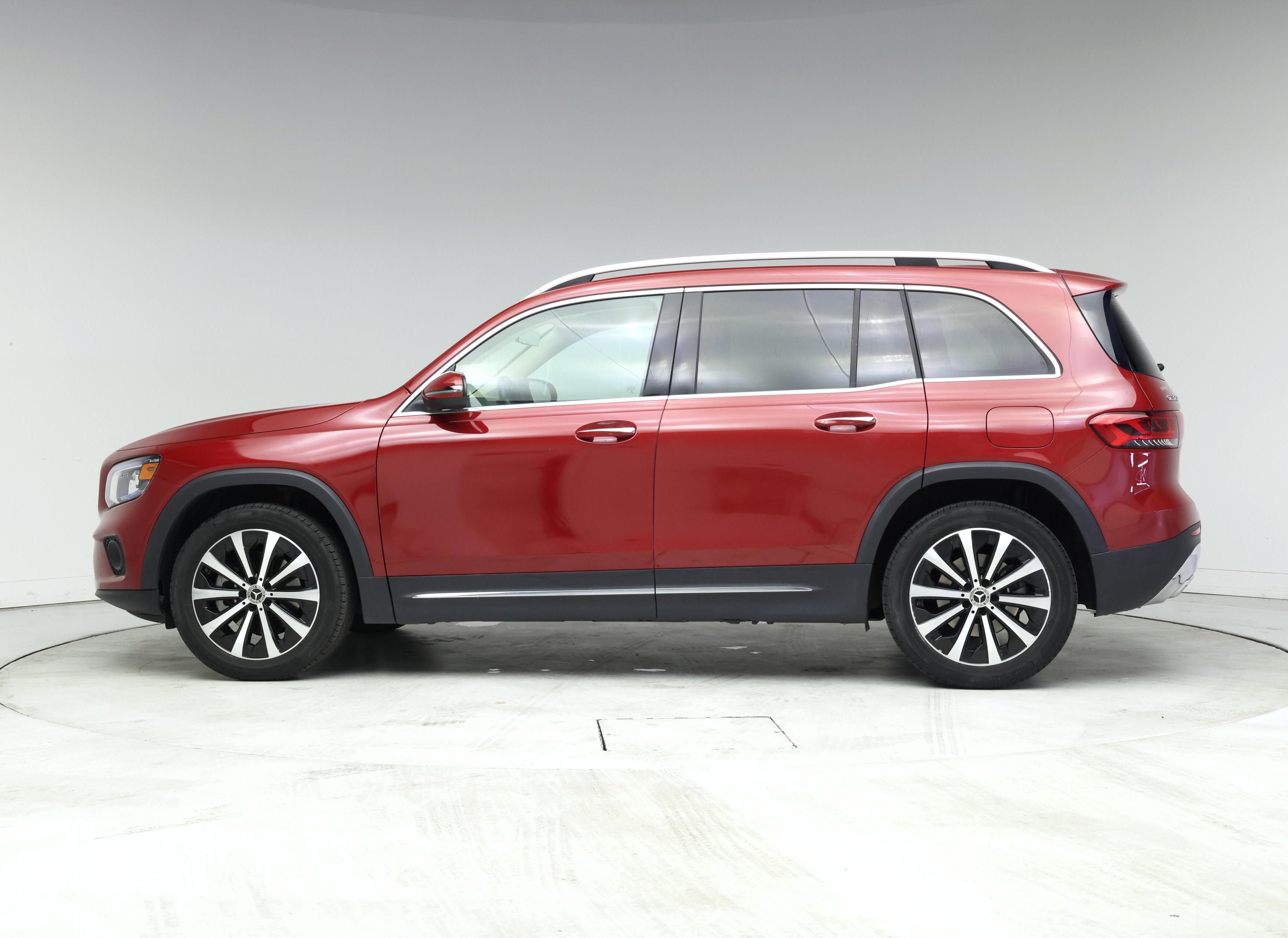 Thumbnail: 2021 Mercedes-Benz GLB - 3