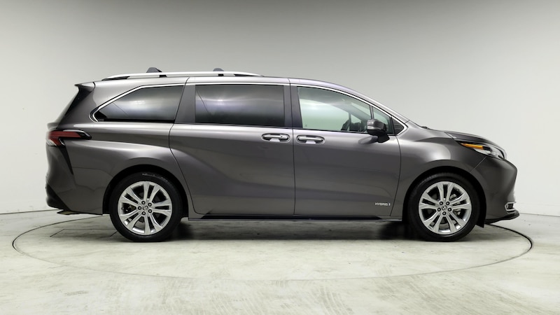 2021 Toyota Sienna Platinum 7