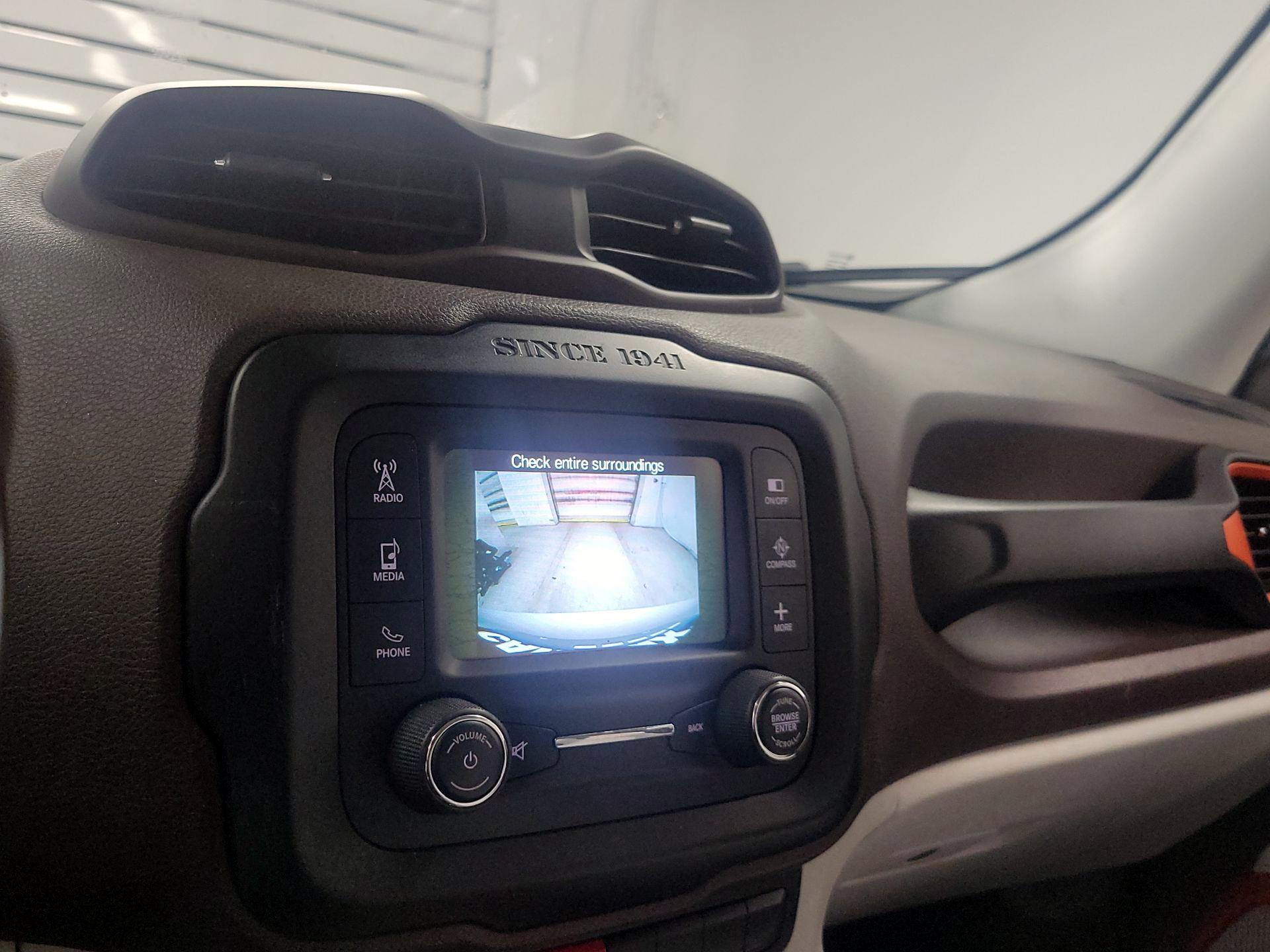 Thumbnail: 2015 Jeep Renegade - 14