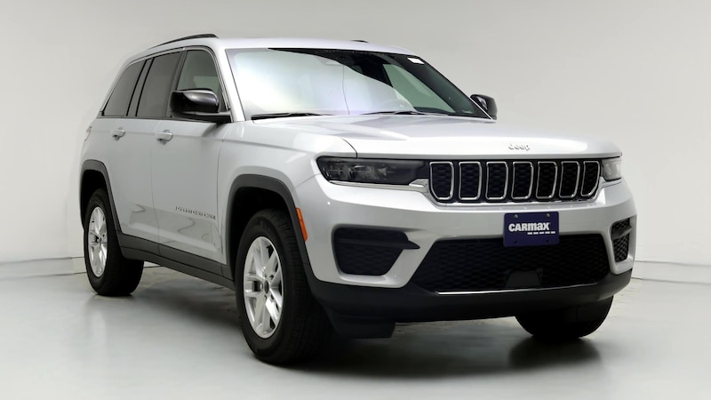 2024 Jeep Grand Cherokee Laredo Hero Image