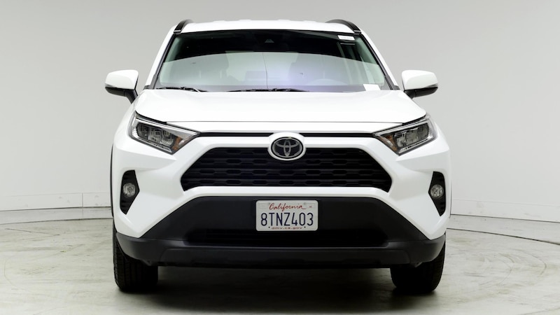 2020 Toyota RAV4 XLE 5