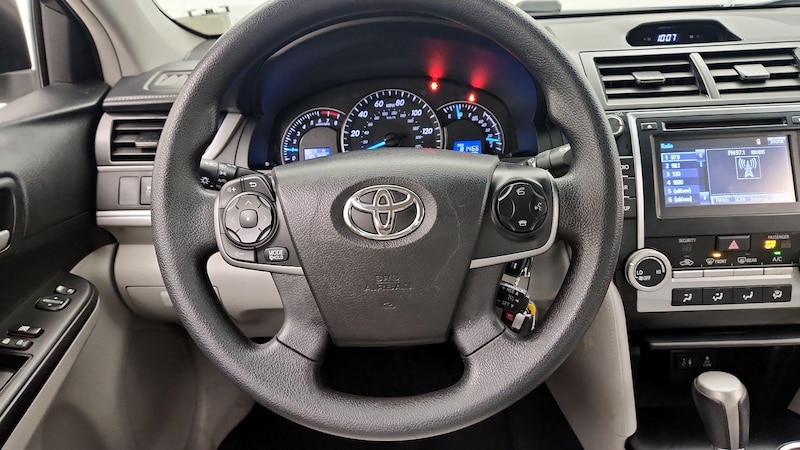 2014 Toyota Camry LE 10