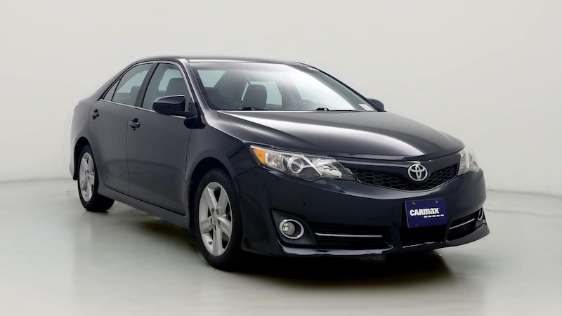 2013 Toyota Camry SE Hero Image