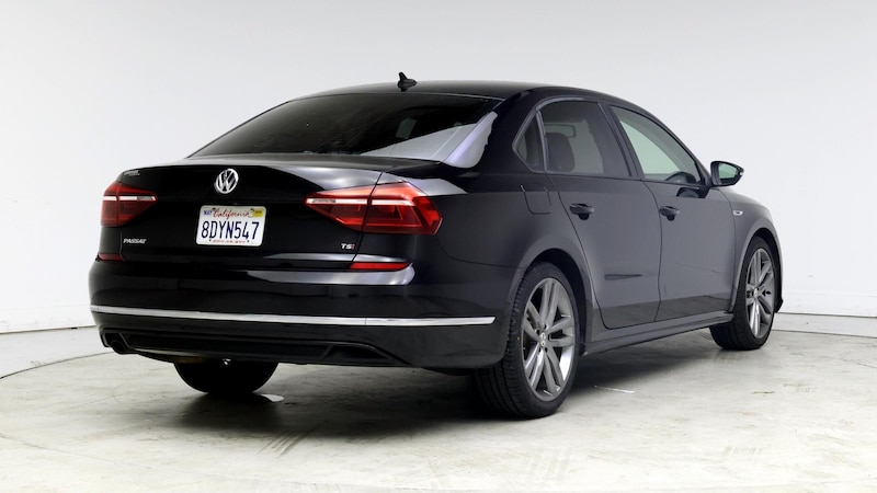 2018 Volkswagen Passat R-Line 8