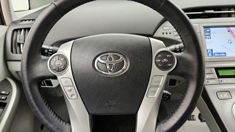 2013 Toyota Prius Five 10