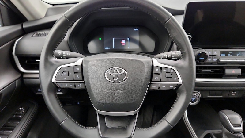 2024 Toyota Highlander XLE 10