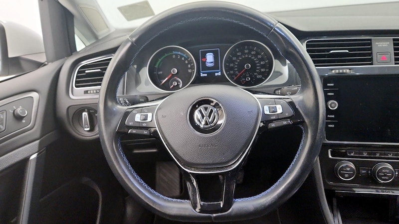 2019 Volkswagen e-Golf SE 10