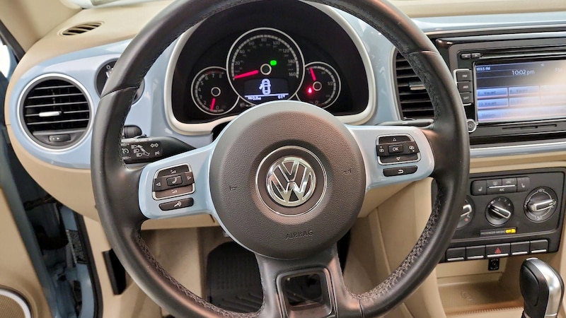 2015 Volkswagen Beetle  10