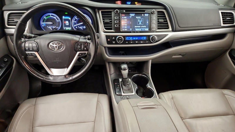 2017 Toyota Highlander XLE 9