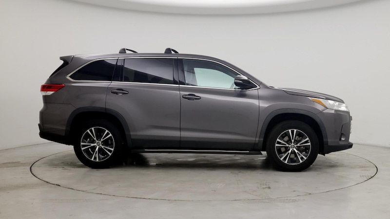 2019 Toyota Highlander LE 7