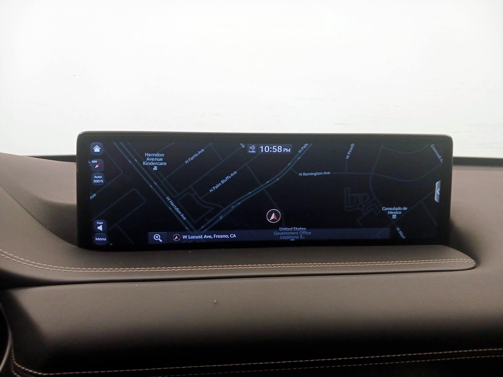 Thumbnail: 2021 Genesis GV80 - 14