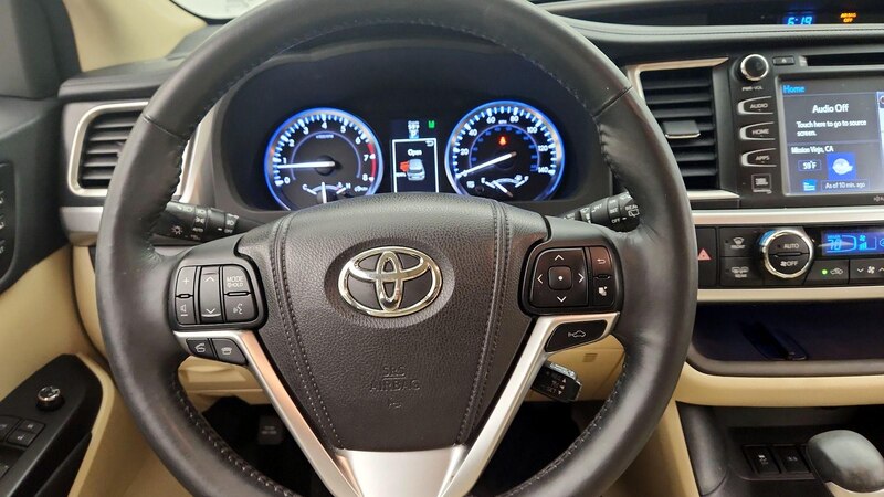 2014 Toyota Highlander Limited Platinum 10