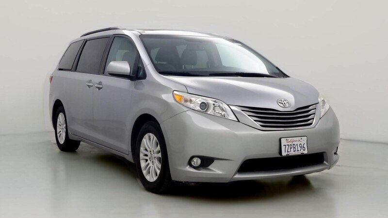 2017 Toyota Sienna XLE Hero Image