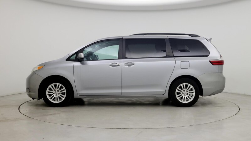 2017 Toyota Sienna XLE 3