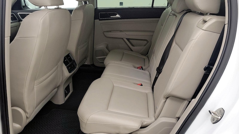 2018 Volkswagen Atlas SE 19