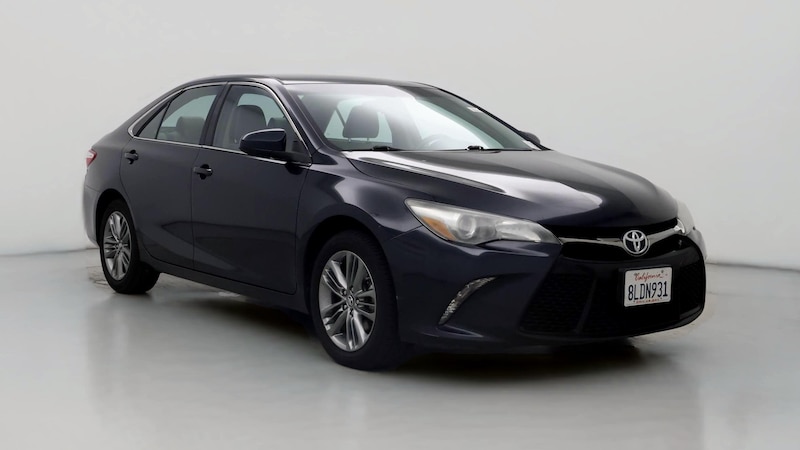 2016 Toyota Camry SE Hero Image