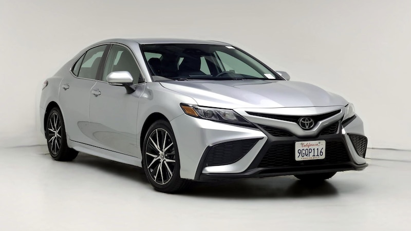 2023 Toyota Camry SE Hero Image