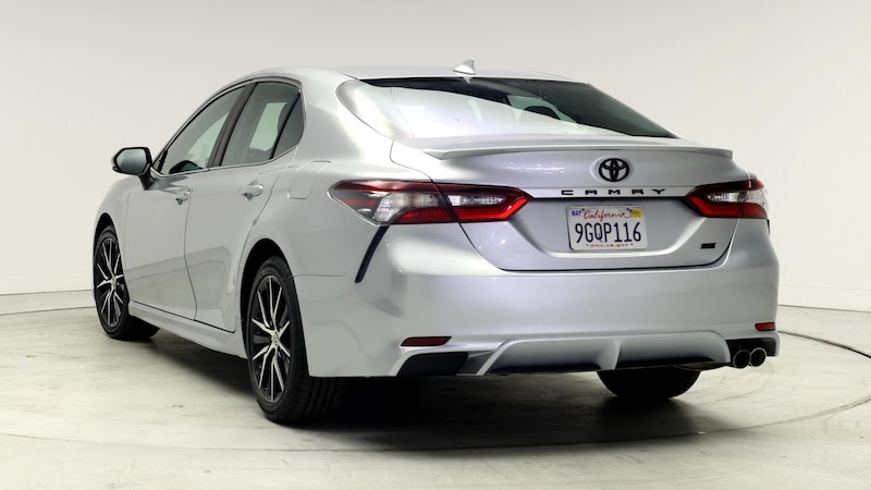 2023 Toyota Camry SE 2