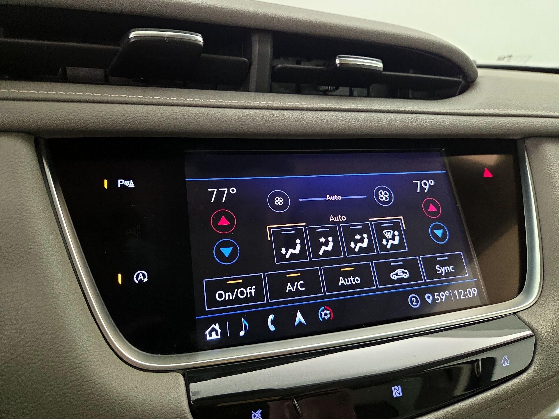 Thumbnail: 2020 Cadillac XT5 - 17